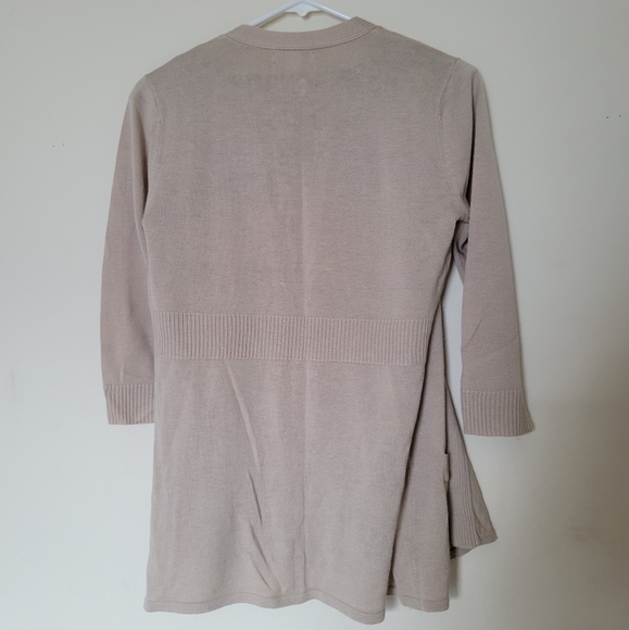 Tan cardi - Picture 2 of 6